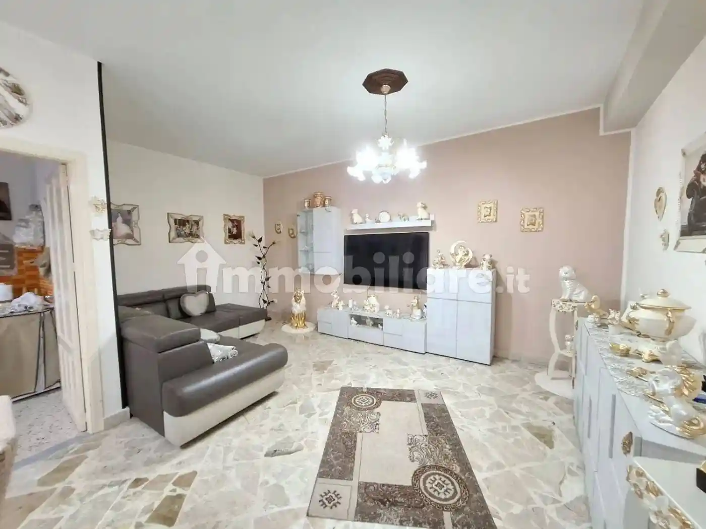 Palazzo - Edificio in vendita a Misilmeri