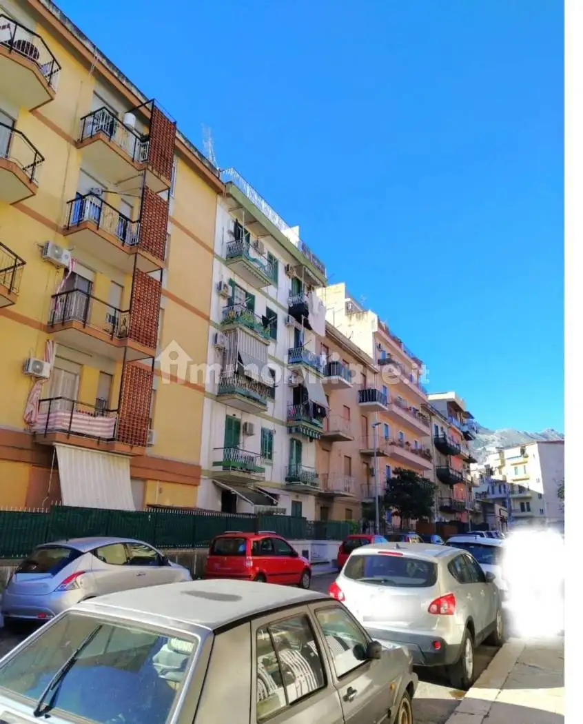 Appartamento in vendita a Palermo