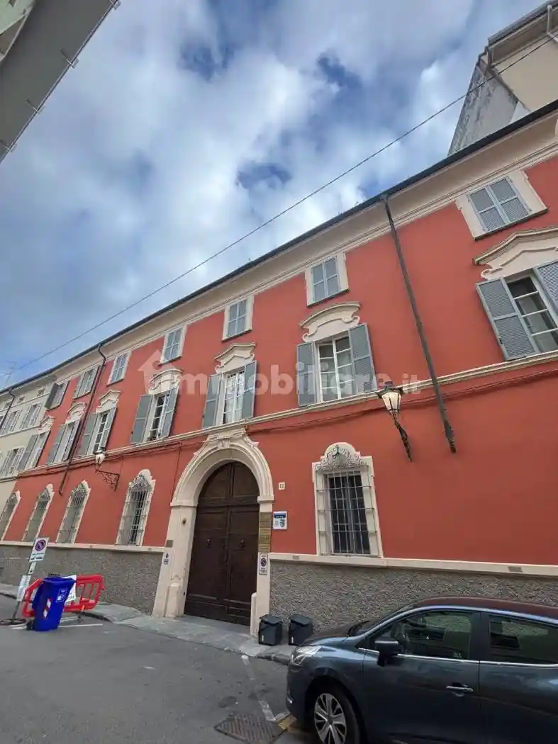 Appartamento in vendita a Parma