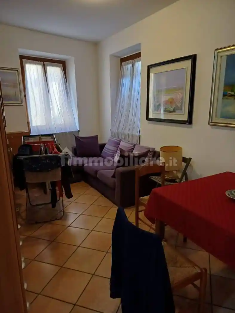 Bilocale buono stato, primo piano, Centro, Varallo Pombia - foto 3