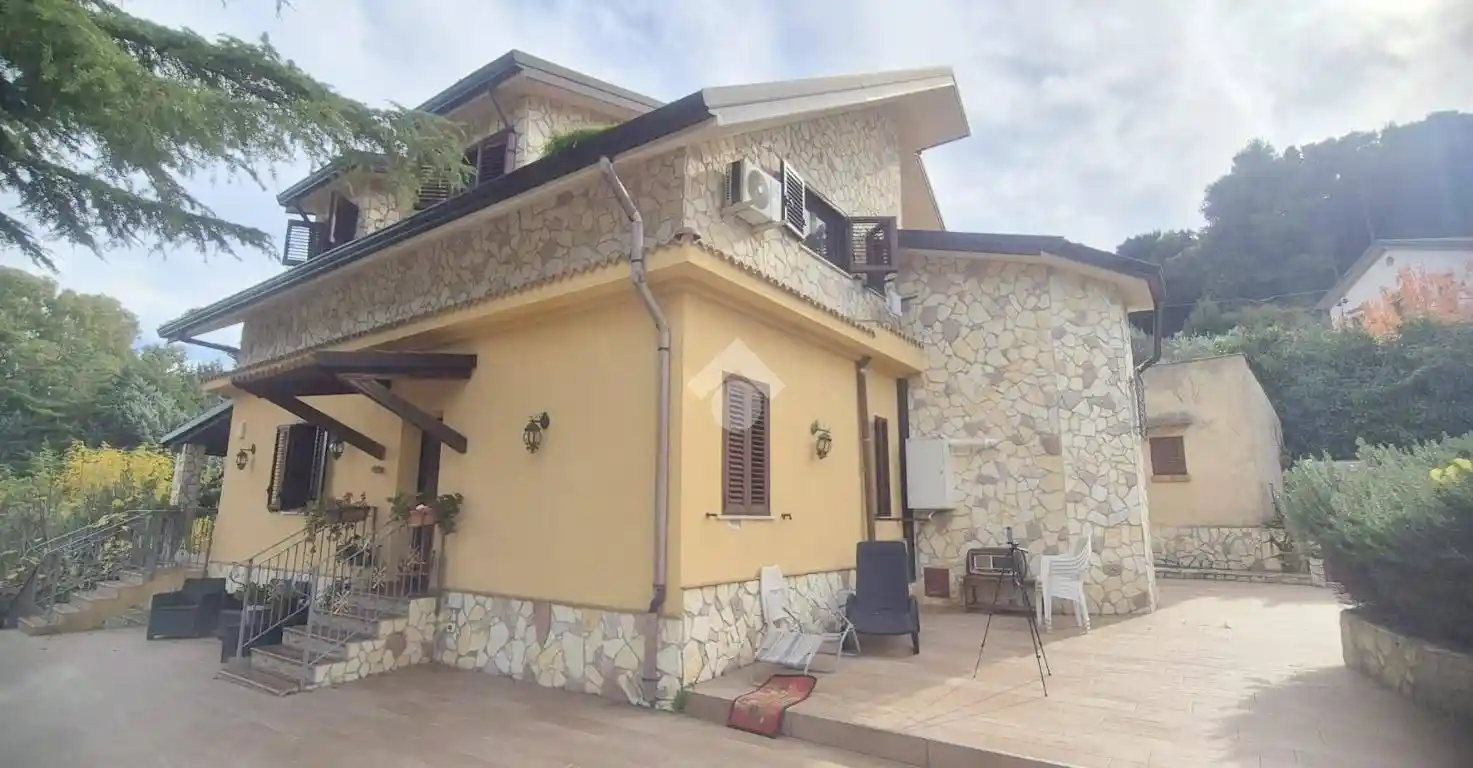 Villa in vendita a Monreale