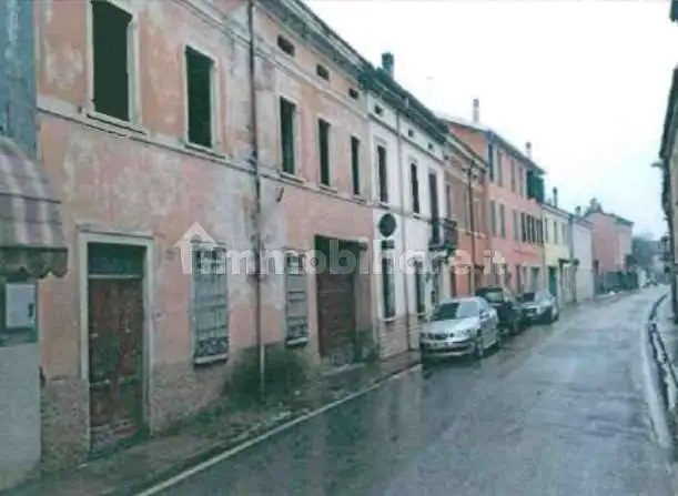 Appartamento in asta a Viadana