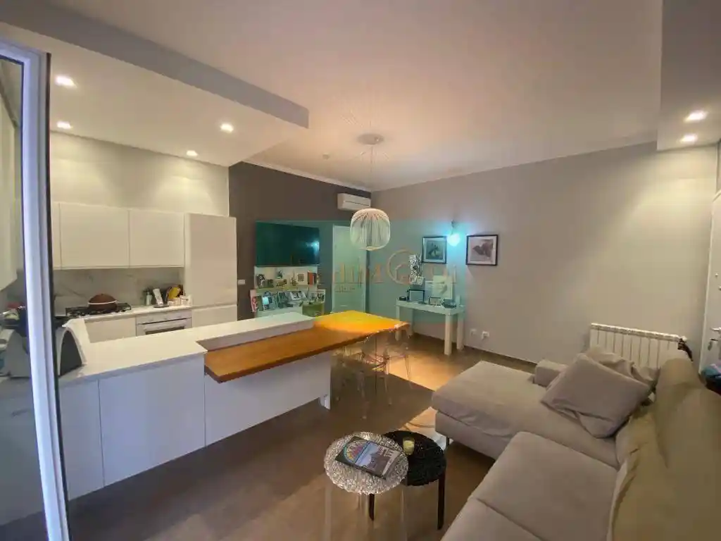 Trilocale via Della Posta,, Via Grande - Piazza della Repubblica, Livorno - foto 2