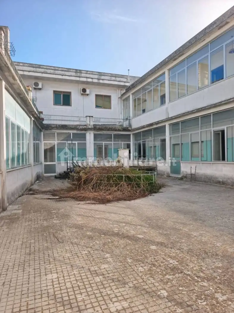 Palazzo - Edificio in Vendita - foto 2