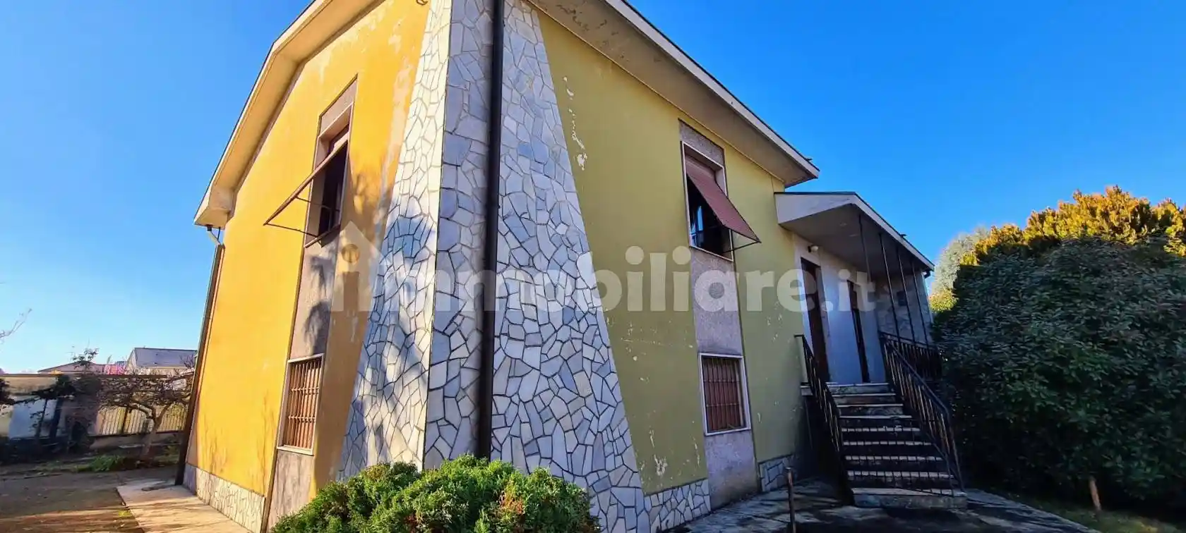 Villa in vendita a Busto Garolfo