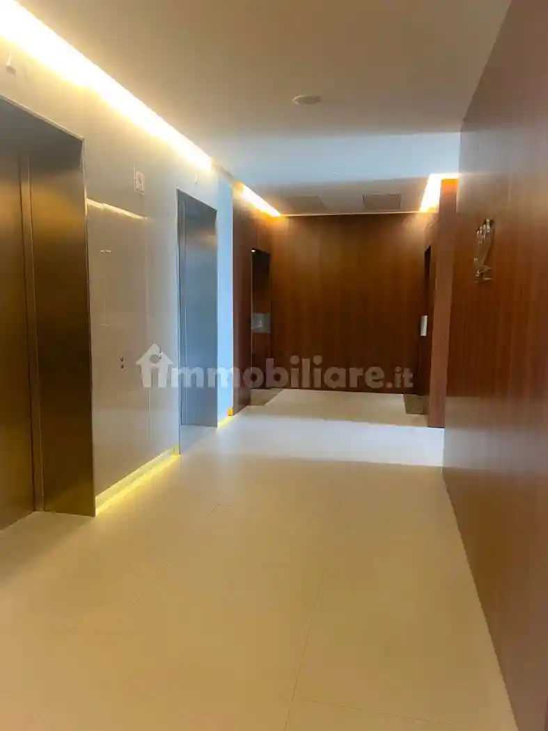 Quadrilocale via Joe Colombo 16, Porta Nuova, Milano - foto 4