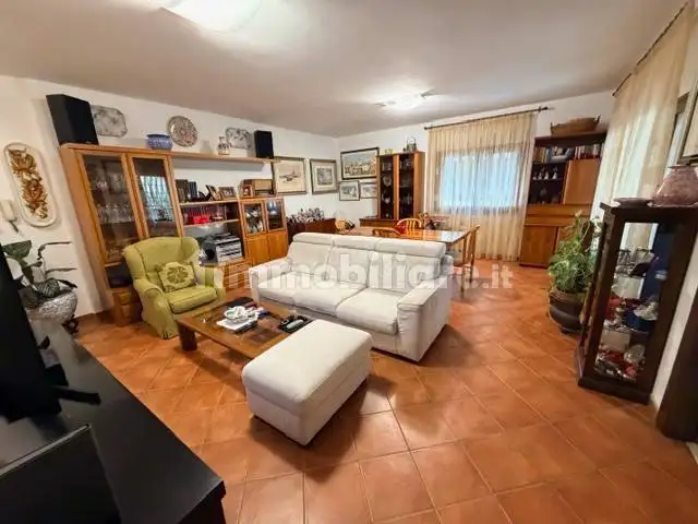 Appartamento in vendita a Pomezia