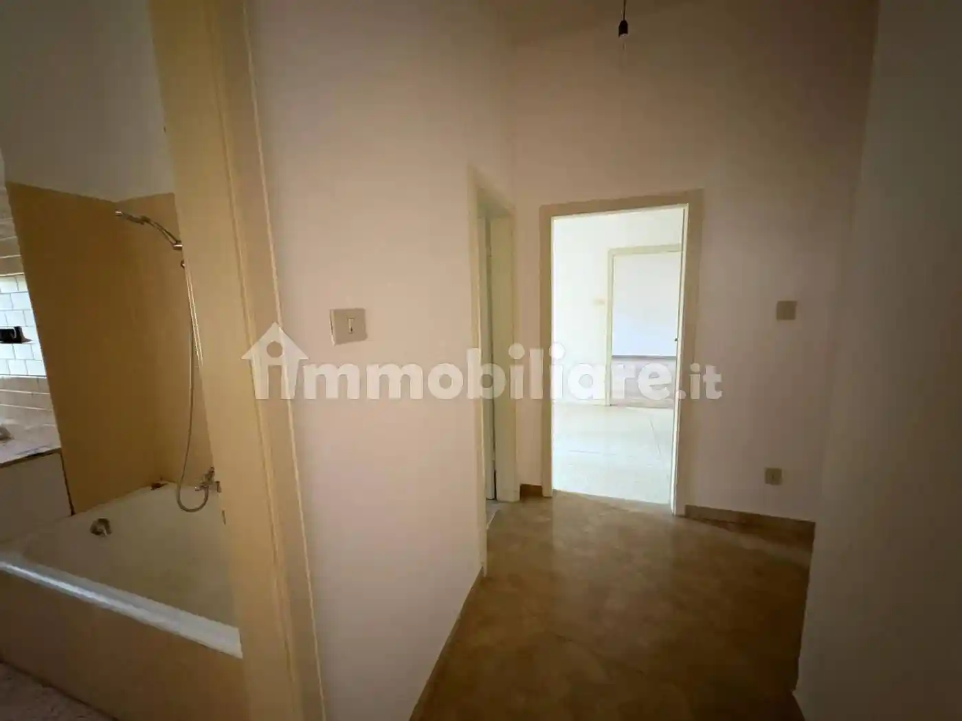 Quadrilocale via Augusto Gaudenzi 7, Colli Murri, Bologna - foto 2