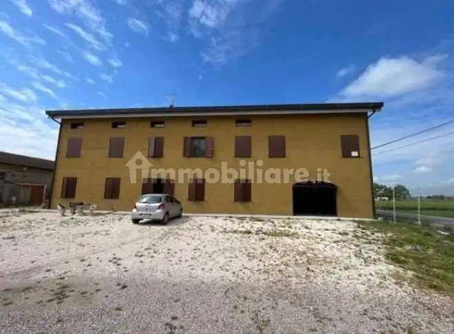 Casa indipendente in asta a Quistello