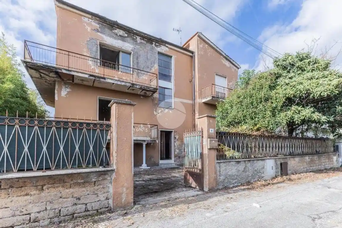 Villa unifamiliare via Marco Polo 4, Centro, Civita Castellana - foto 3