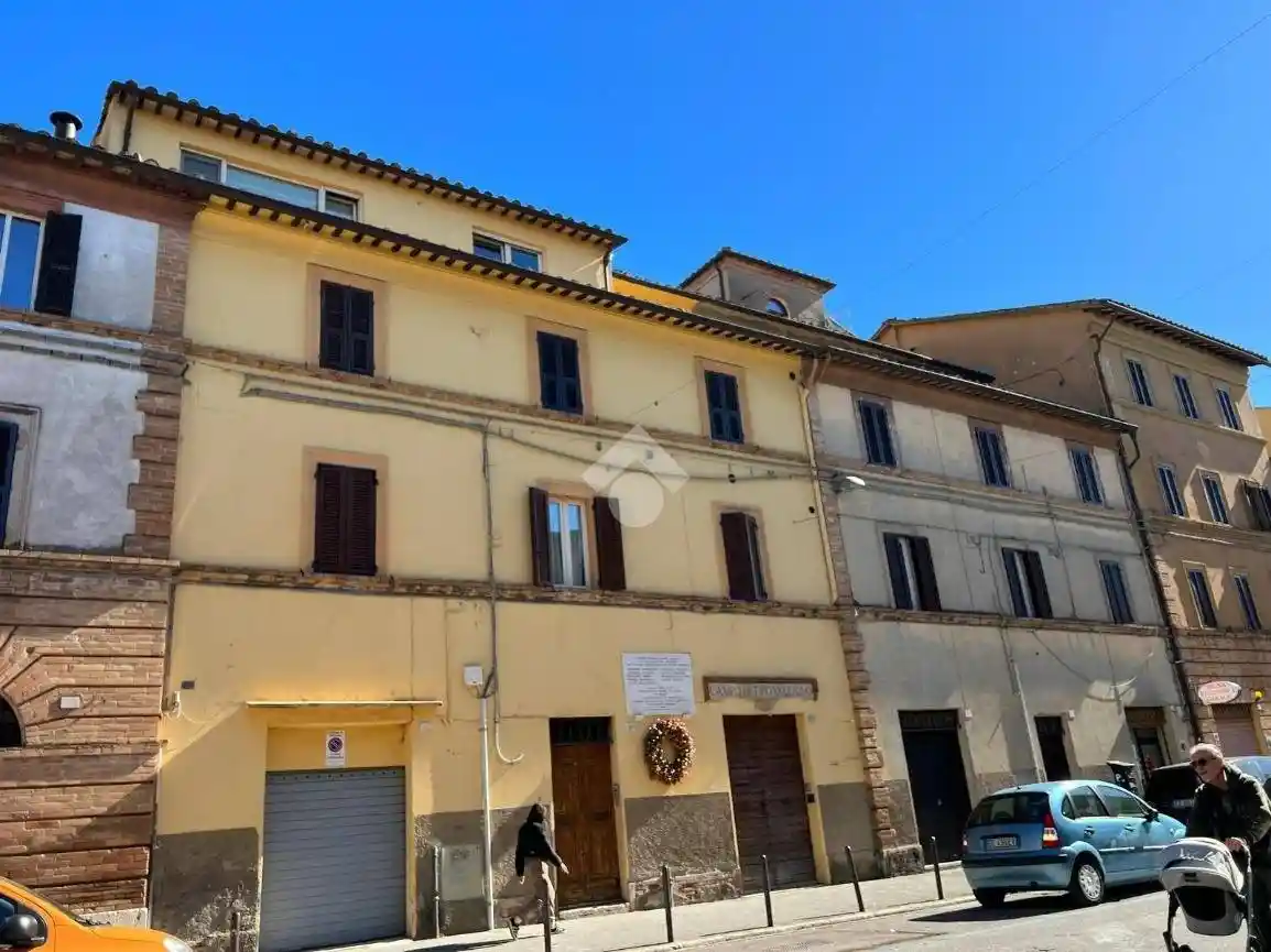 Quadrilocale Borgo XX Giugno 26, Centro Storico, Perugia - foto 3