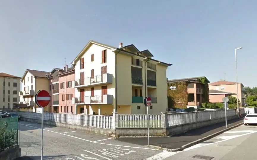 Appartamento in affitto a Lacchiarella