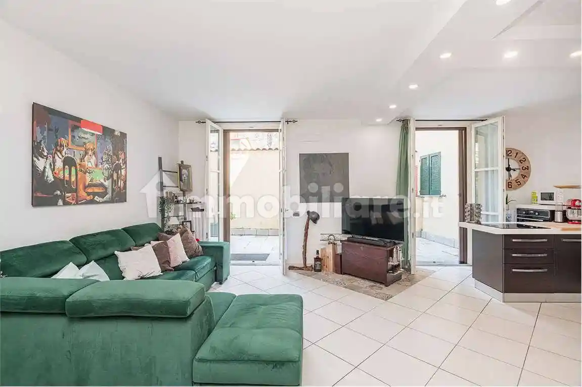 Bilocale via Vittorio Veneto, 11, Centro, Cassago Brianza - foto 2