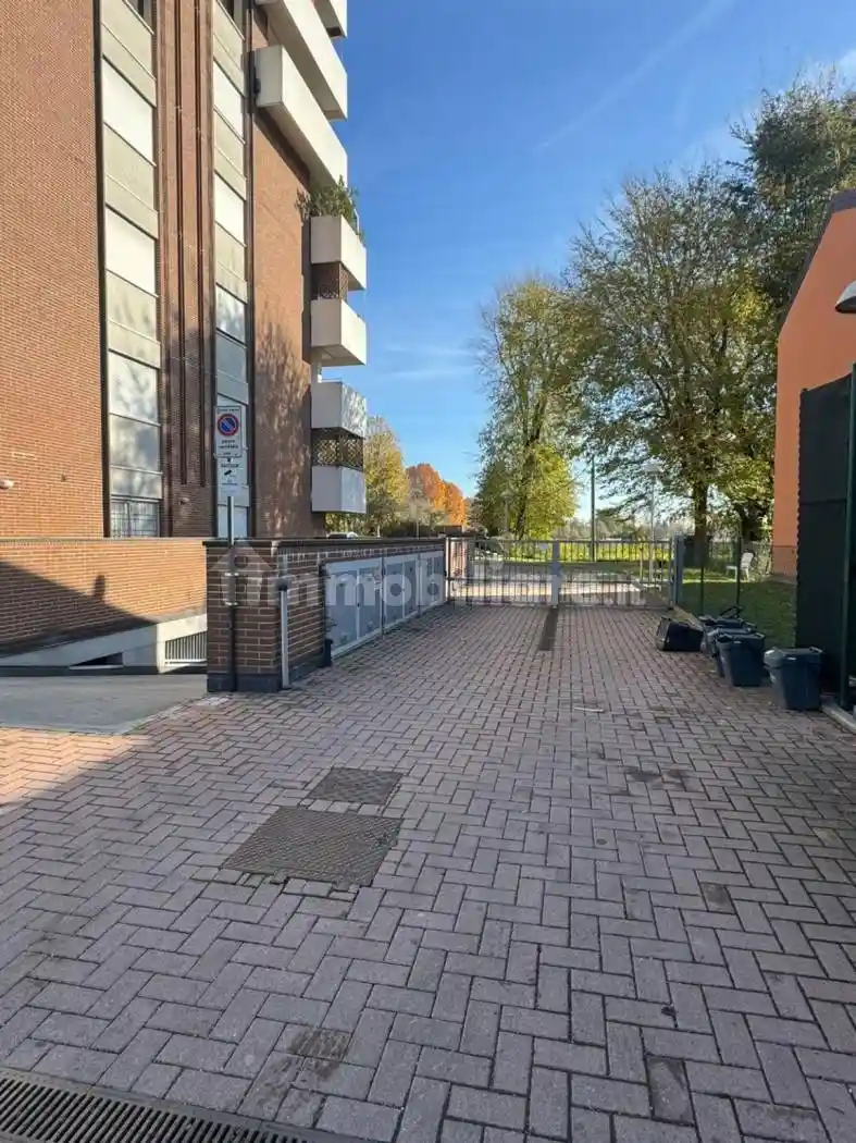 Trilocale via Marco Emilio Lepido 230/2, Aeroporto, Bologna - foto 2