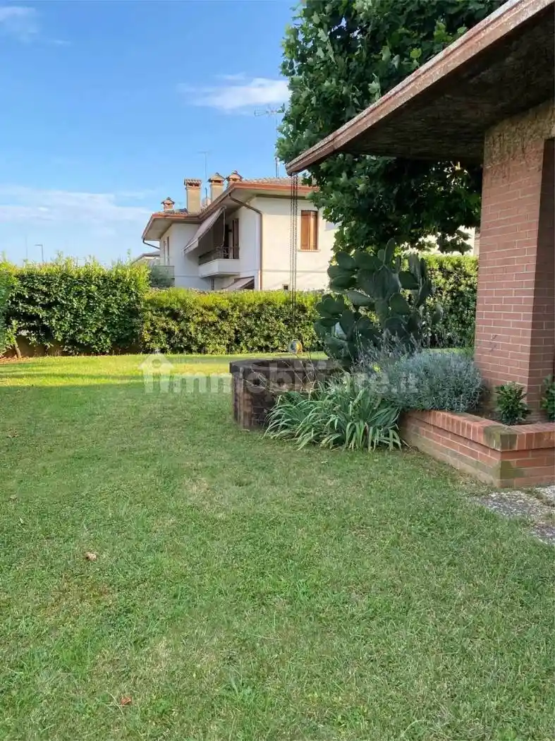 Villa in vendita a Bassano del Grappa