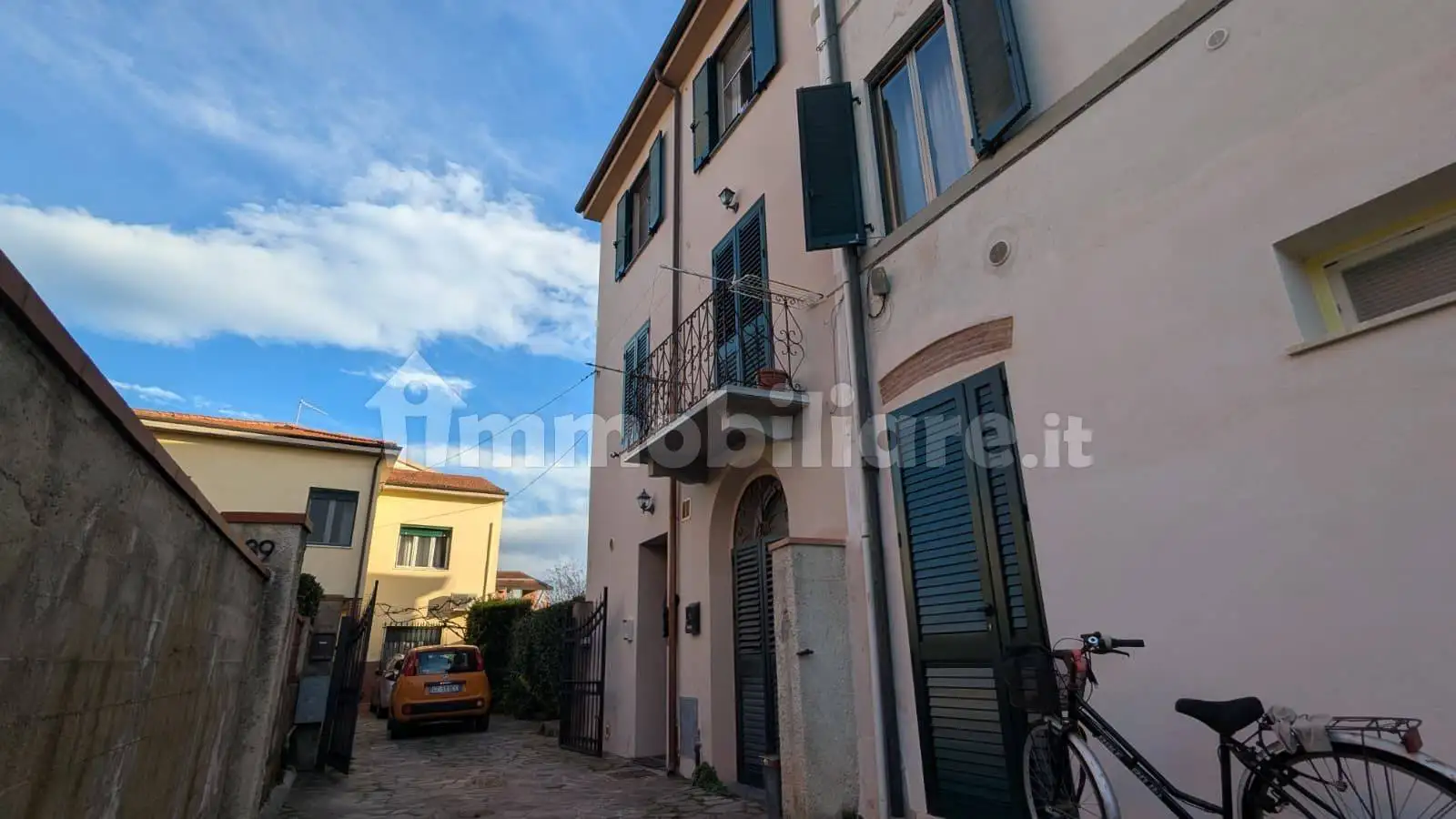 Casa indipendente in vendita a Pisa