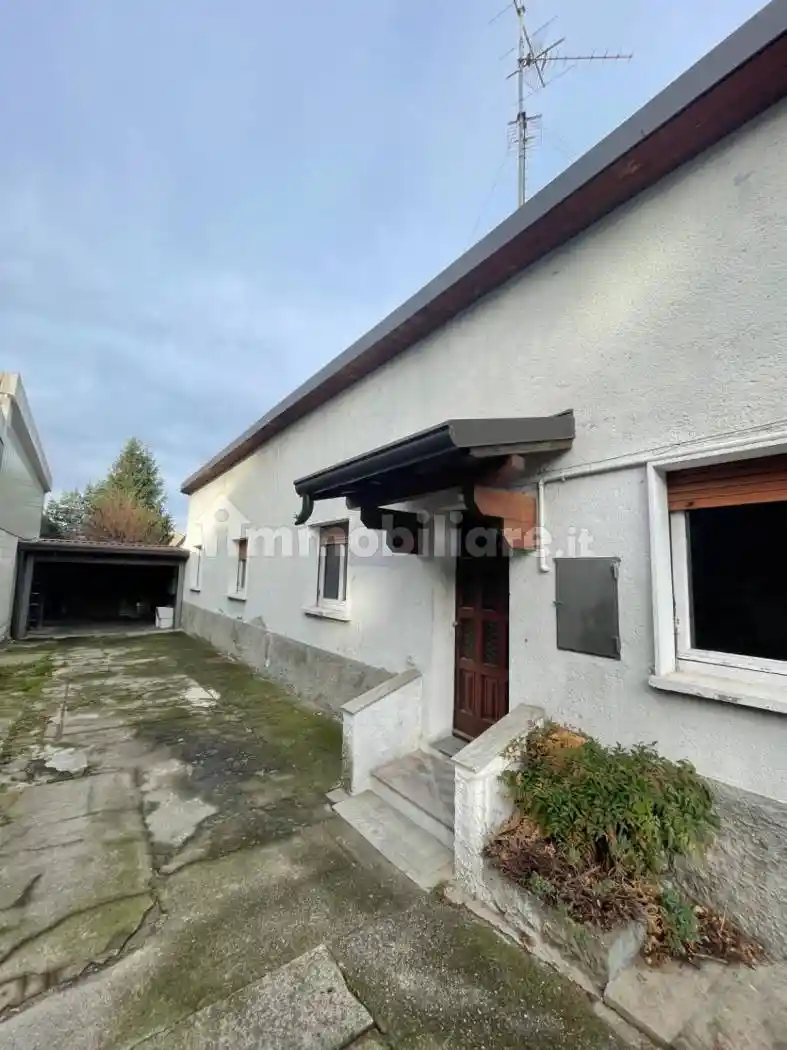 Villa in vendita a Meda