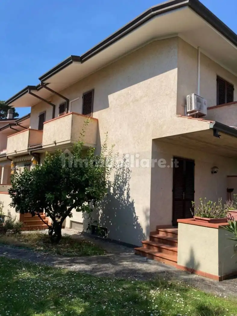 Villa in affitto a Pietrasanta