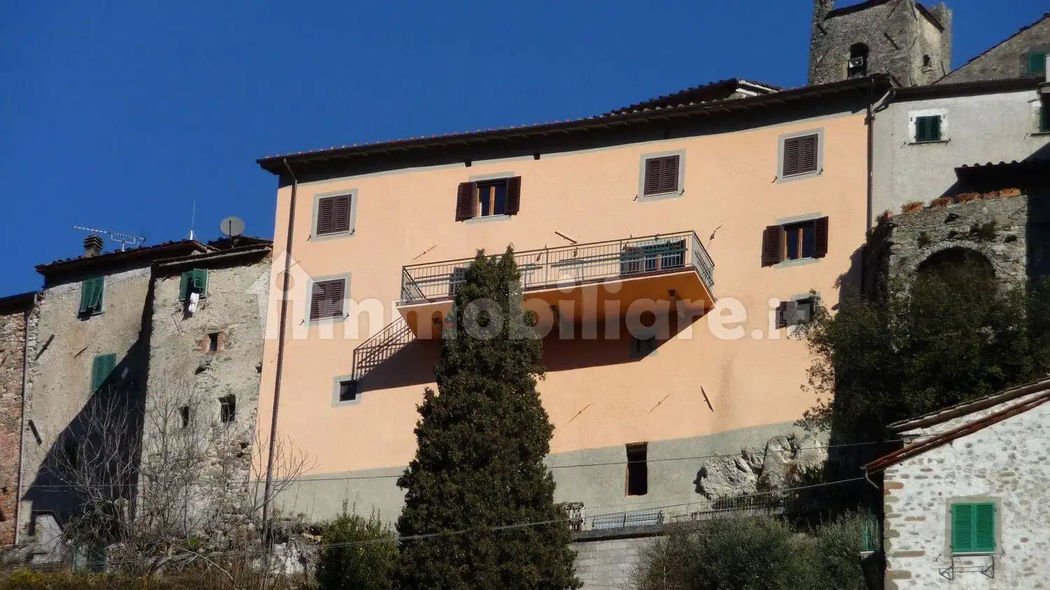 Villa in vendita a Bagni di Lucca