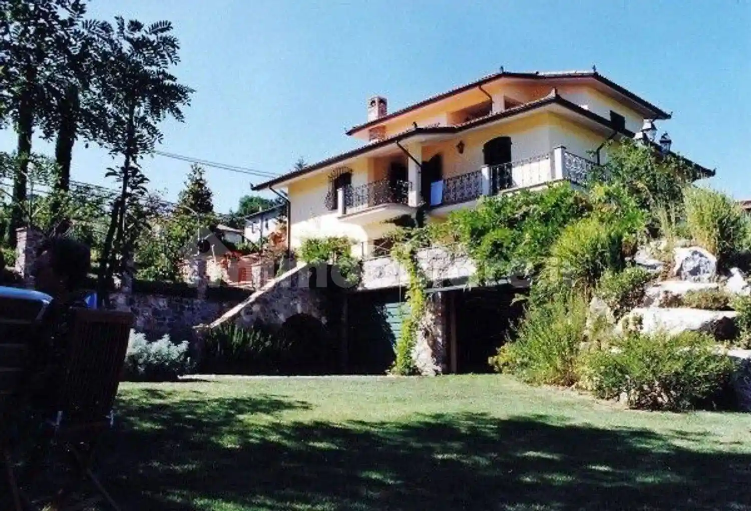 Villa in vendita a Piazza al Serchio