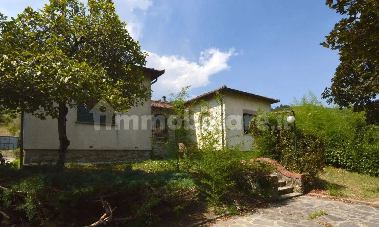 Villa in vendita a Camporgiano