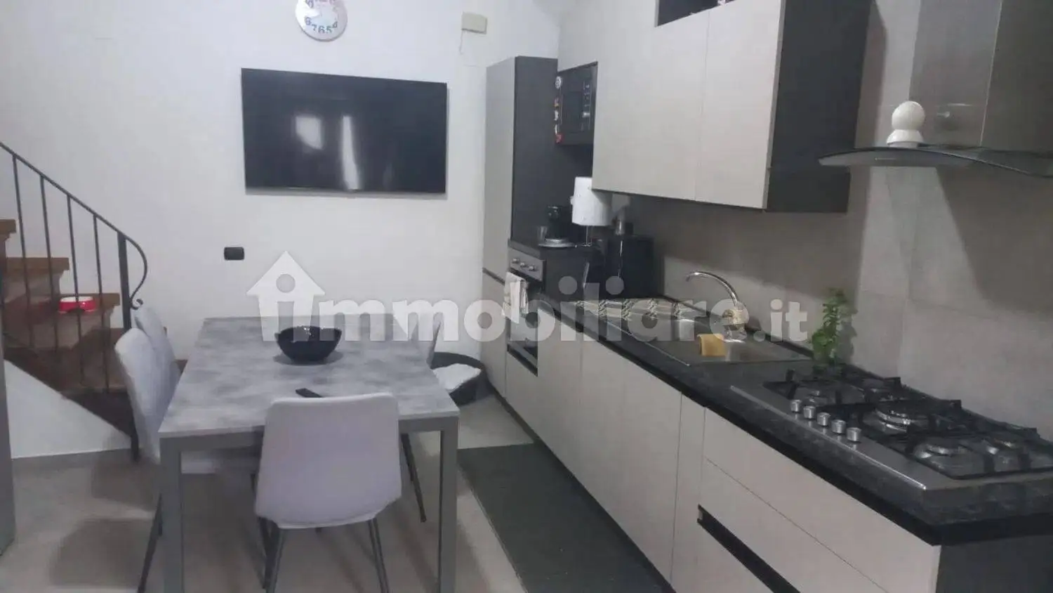 Bilocale via Giuseppe Vitale, 10, Centro, Cava de' Tirreni - foto 2