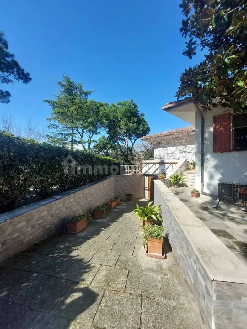 Villa in vendita a Ancona