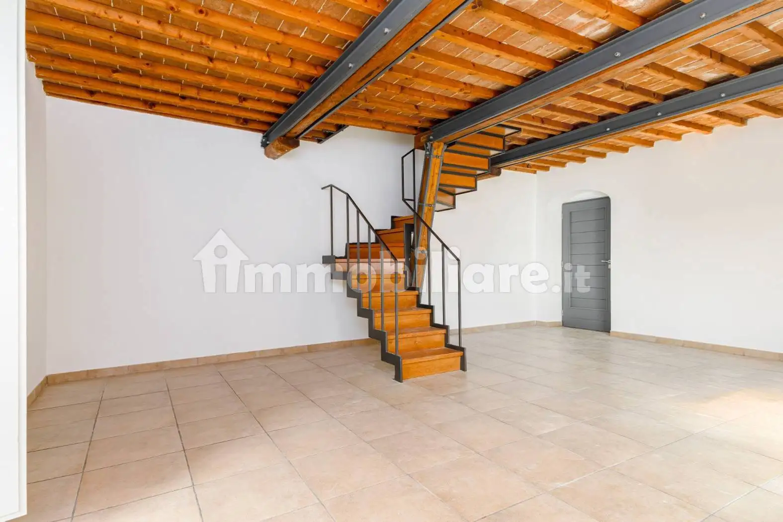 Casa indipendente in vendita a Montemurlo