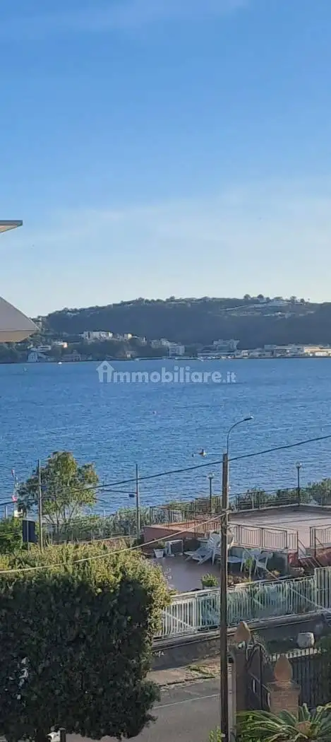 Appartamento in vendita a Pozzuoli