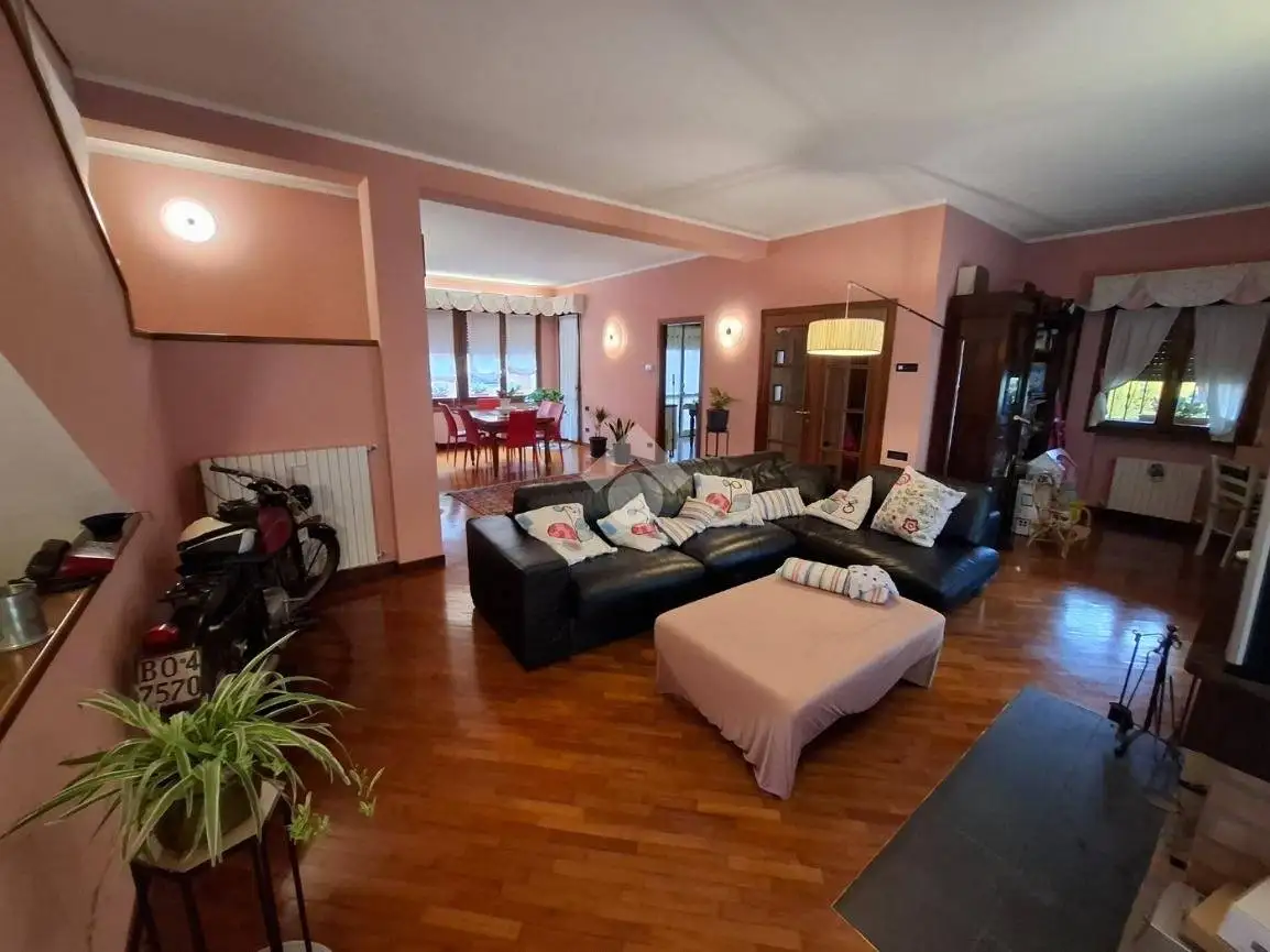 Villa unifamiliare, ottimo stato, 450 m², Centro, Castel Guelfo di Bologna - foto 3