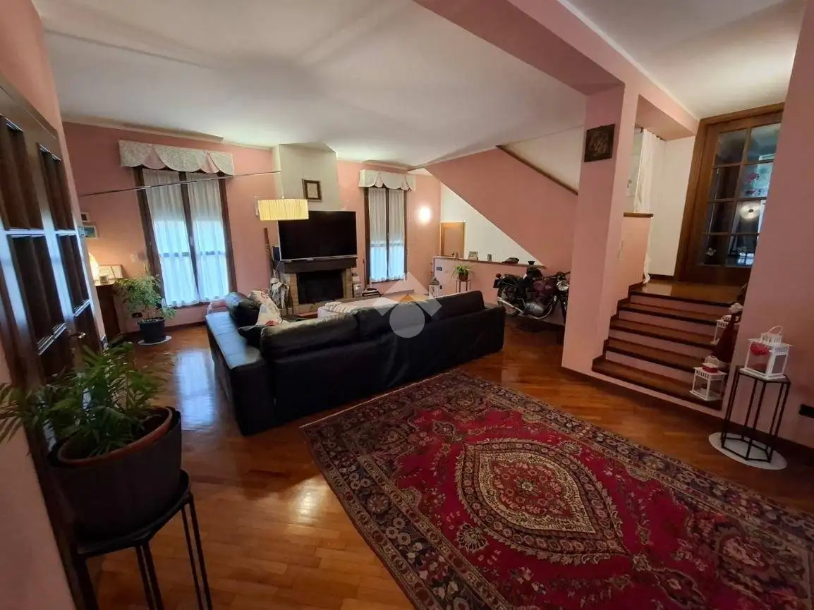 Villa unifamiliare, ottimo stato, 450 m², Centro, Castel Guelfo di Bologna - foto 5