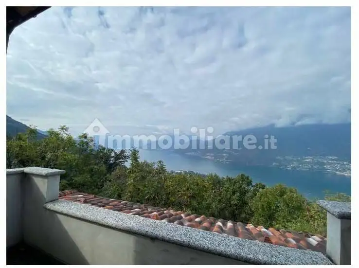 Villa in asta a Valvarrone