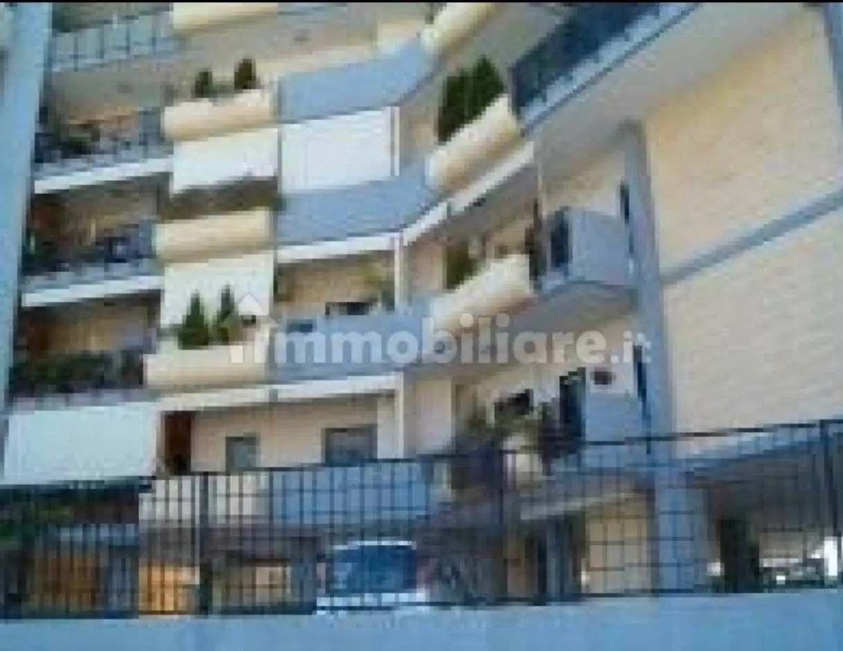 Appartamento in affitto a Bari