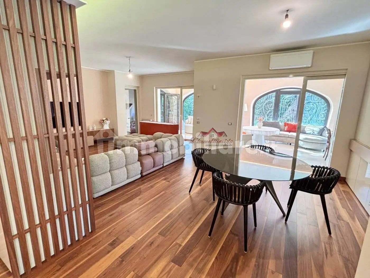 Villa bifamiliare, ottimo stato, 240 m², Casamassima - foto 3