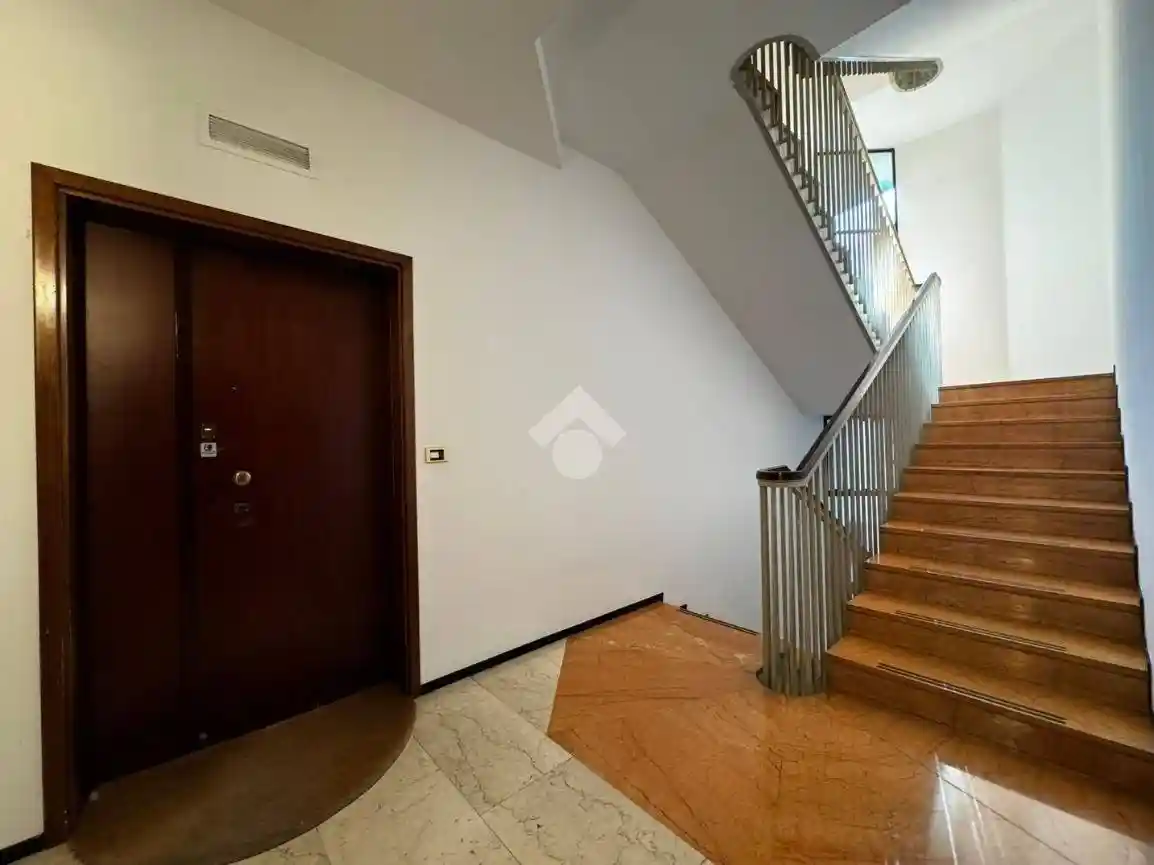 Quadrilocale via Fra Damiano De Zambelli 2, Centro, Bergamo - foto 5