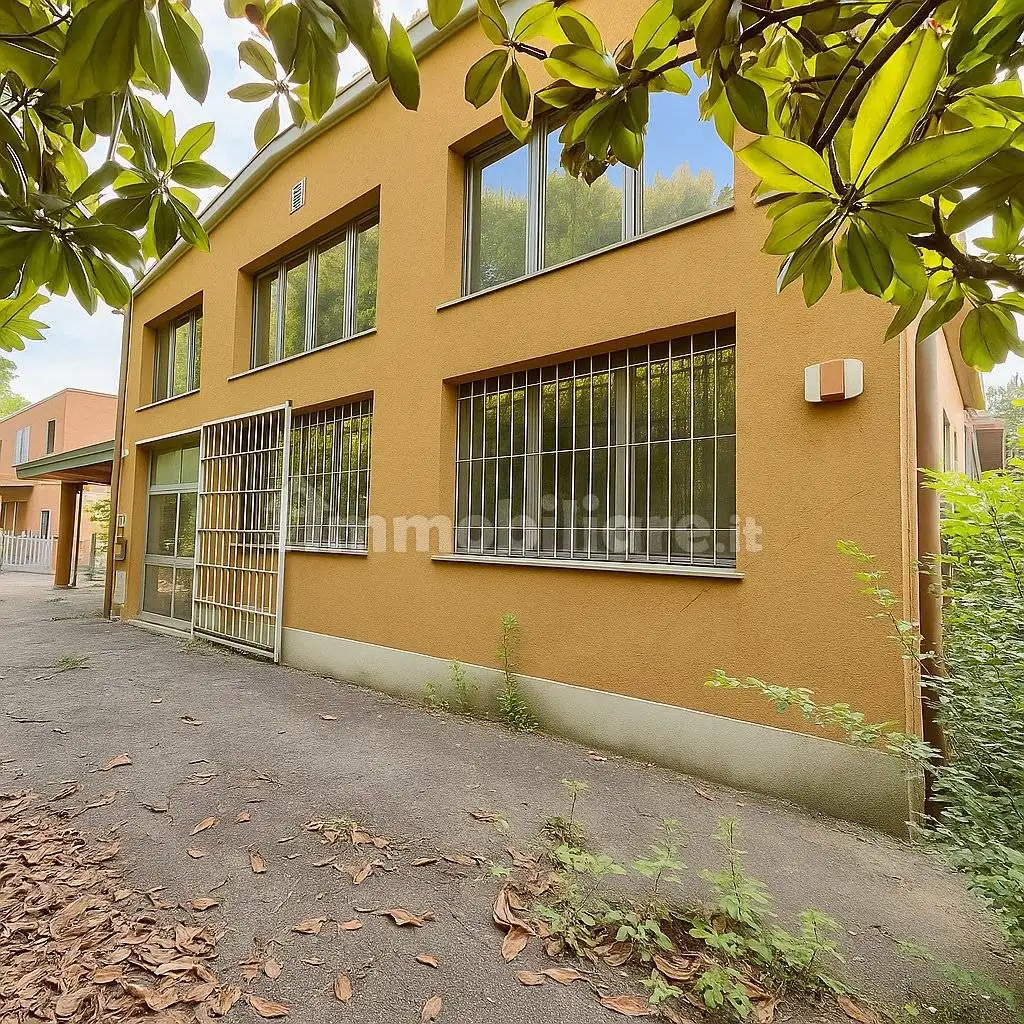 Palazzo - Edificio in vendita a Bologna