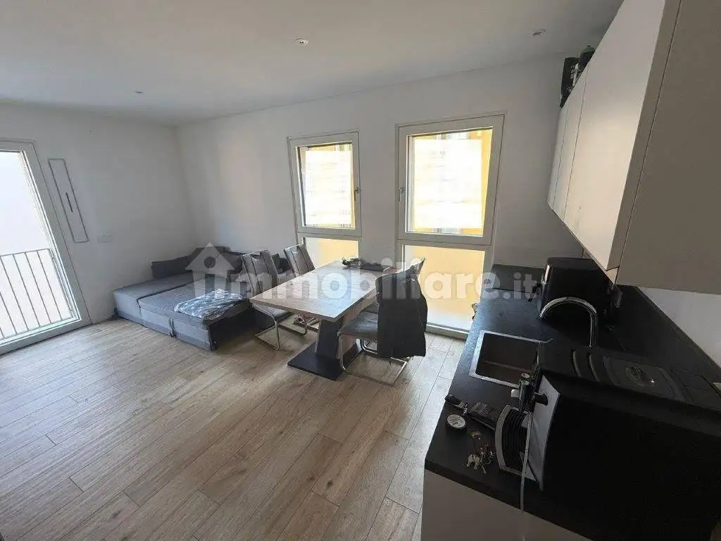 Bilocale ottimo stato, secondo piano, Centro, Bolzano - foto 2