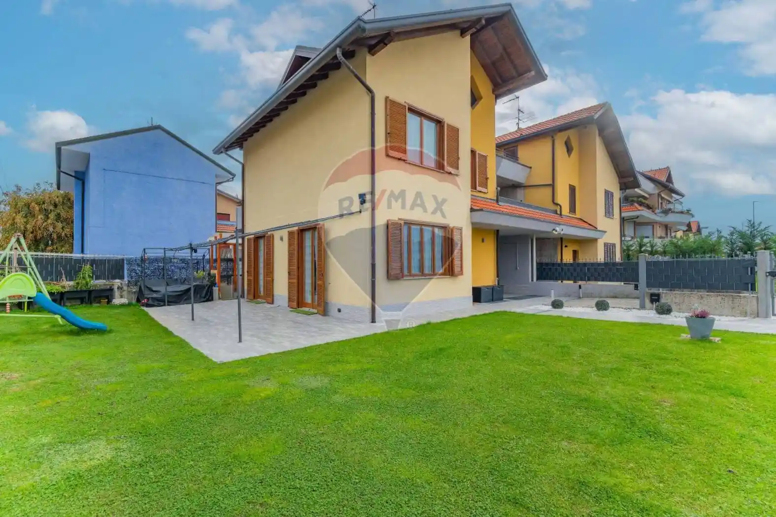 Villa in vendita a Cairate