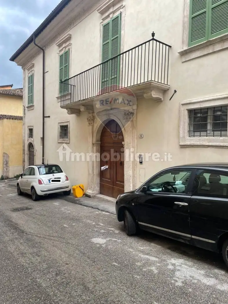 Appartamento in affitto a L'Aquila