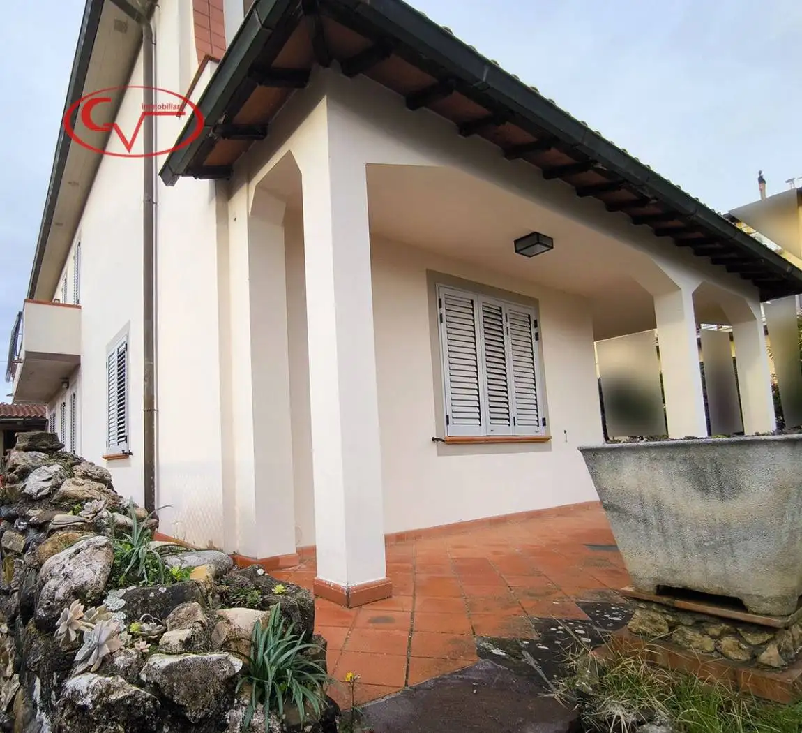 Villa unifamiliare via Roma, Castelfranco Di Sopra, Castelfranco Piandisco - foto 2