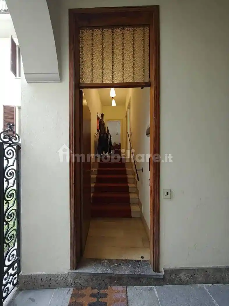 Bilocale via Ugo Foscolo 24, Centro Storico, Pavia - foto 3