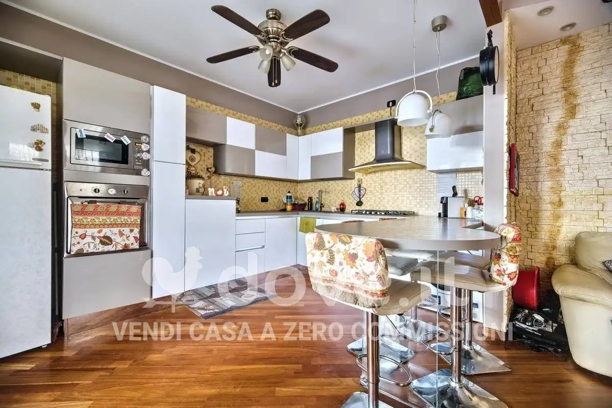 Quadrilocale via G. Falcone e la Sua Scorta 11, Bitritto - foto 3