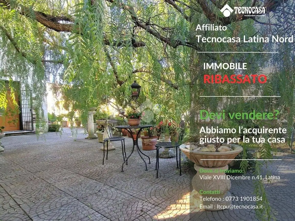 Villa in vendita a Latina