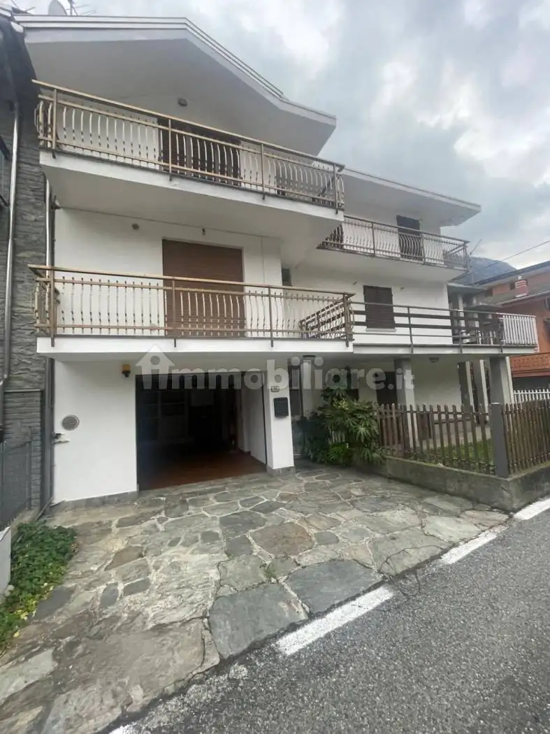 Casa indipendente in vendita a Hone