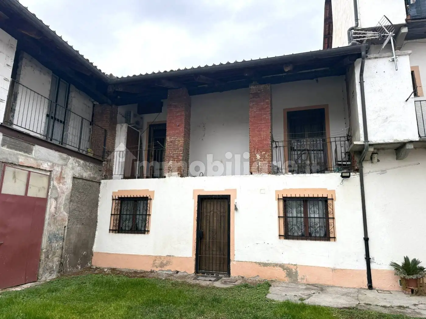 Casa indipendente in vendita a Torino