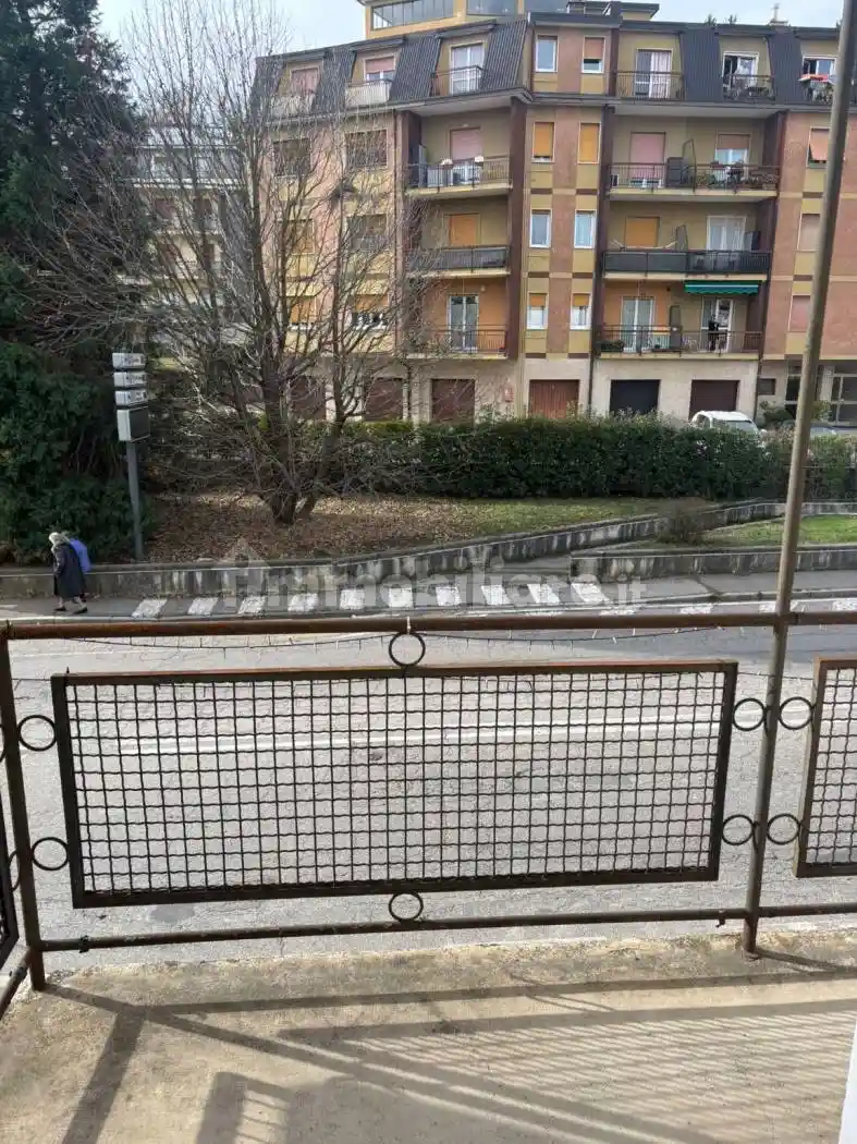 Bilocale viale Padre Gian Battista Aguggiari, Ippodromo - San Gallo, Varese - foto 4