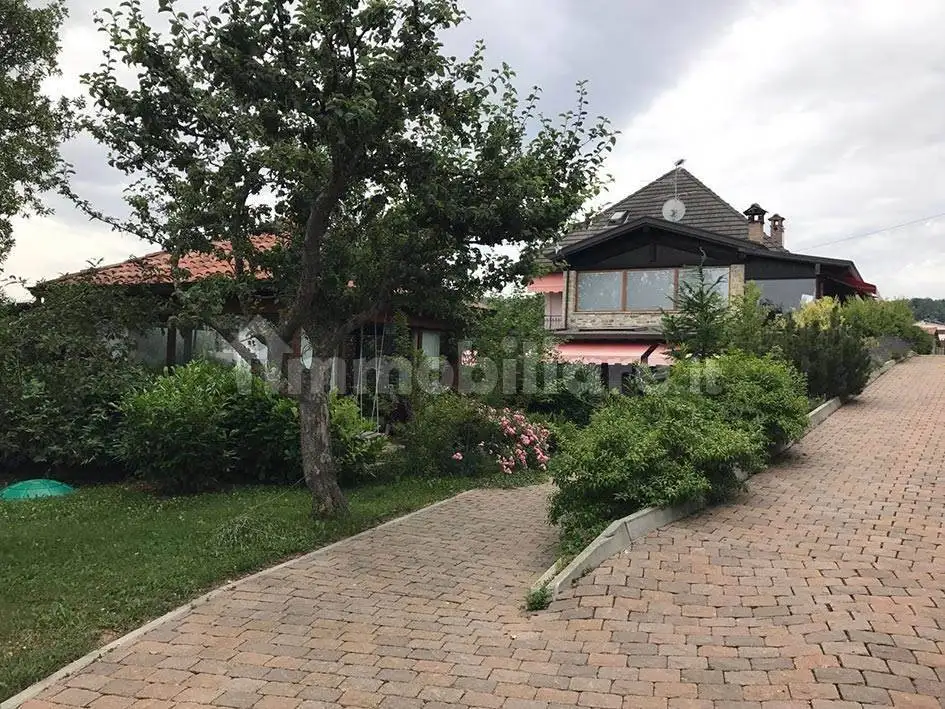 Villa in vendita a Farini