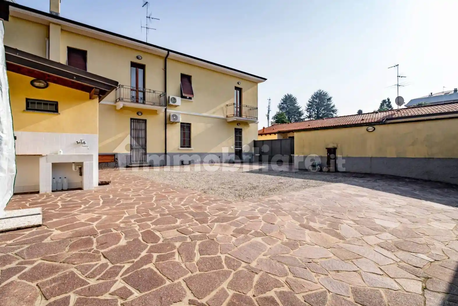 Terratetto unifamiliare 236 m², ottimo stato, Legnarello, Legnano - foto 2