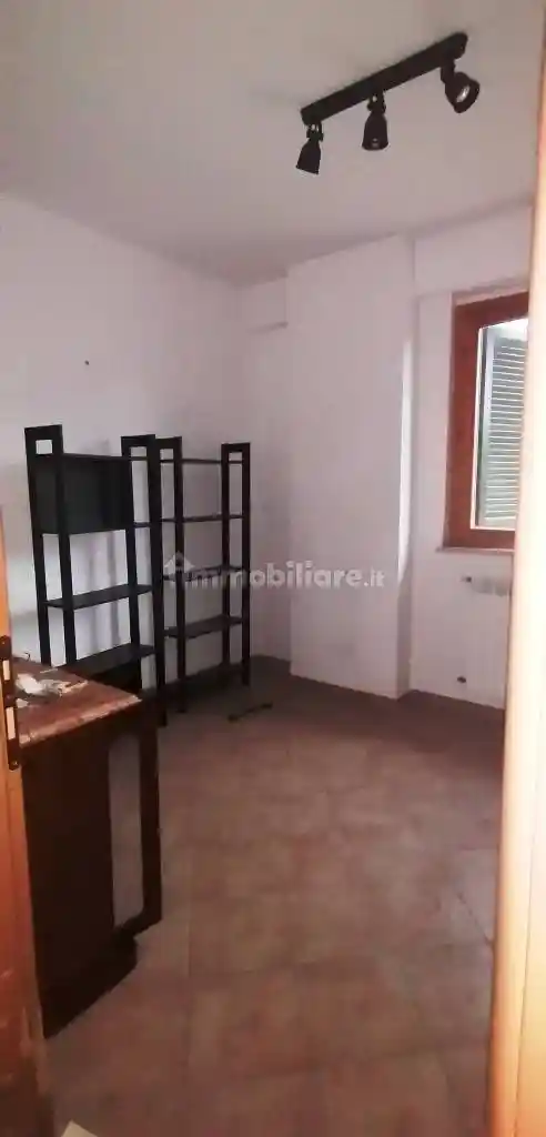 Trilocale via Giuliano Montelucci, Centro, Guidonia Montecelio - foto 3