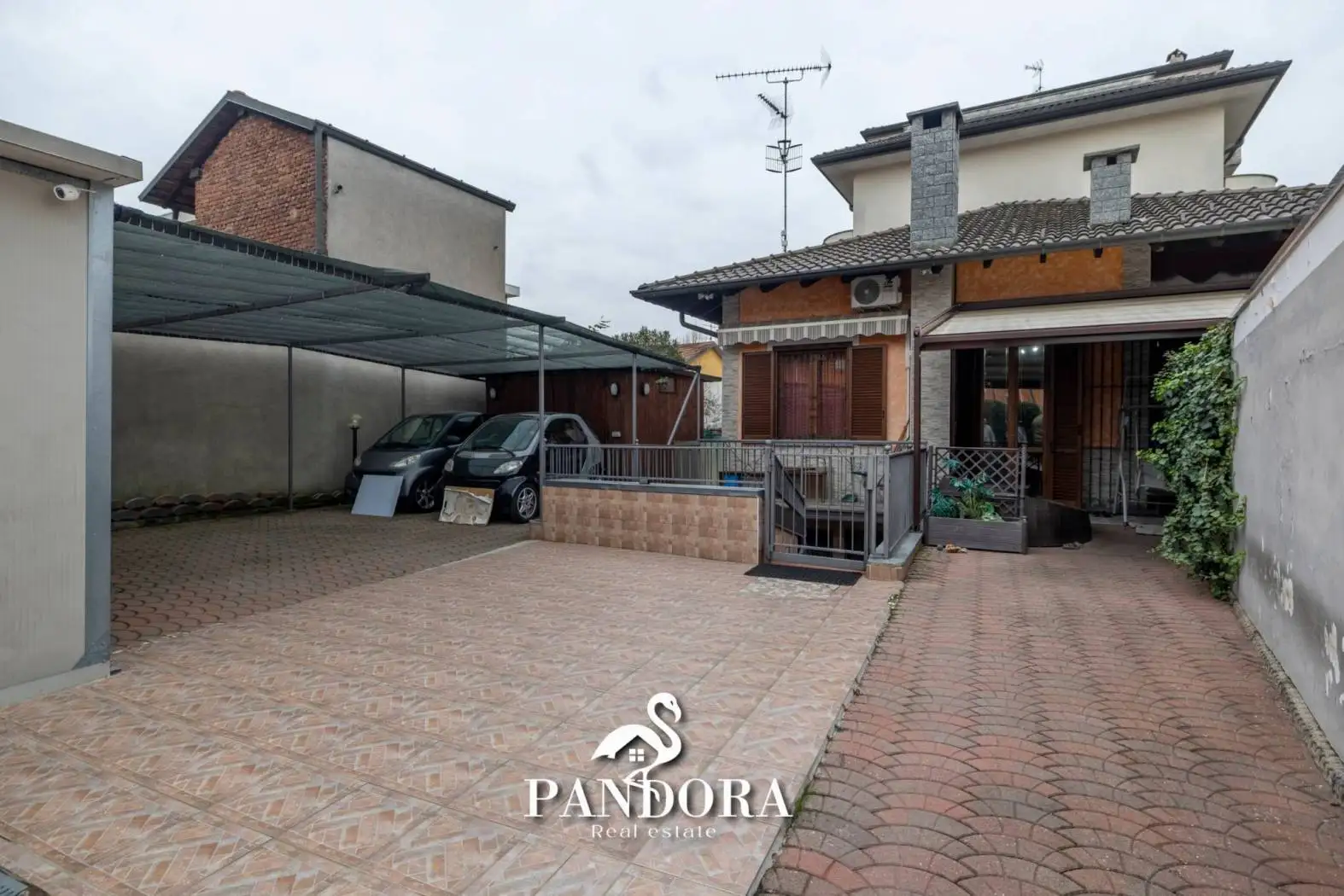 Villa in vendita a Gallarate